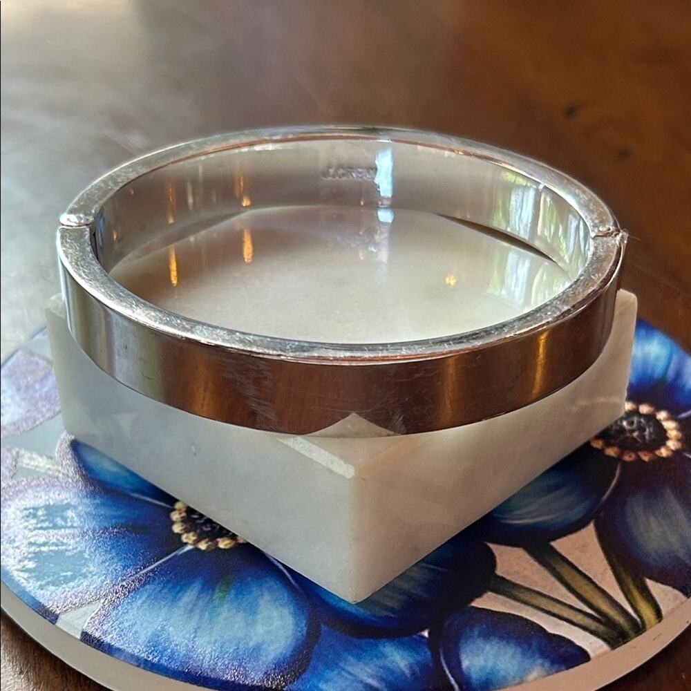 J. Crew Oval Hinged Bangle Bracelet #B23. Silver tone